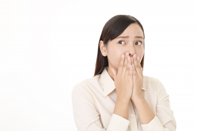 歯列矯正治療で口臭が起こりやすくなる5つの原因と予防方法